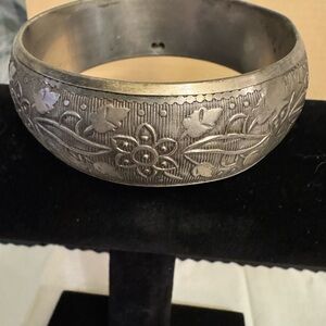 Brighton Silver Tone Floral Lightweight Bracelet